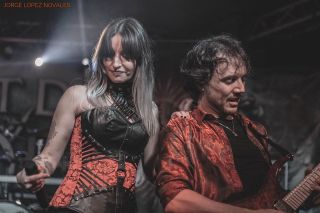 Marina Sweet y Carlos Z de Xeria metal melódico en Oviedo