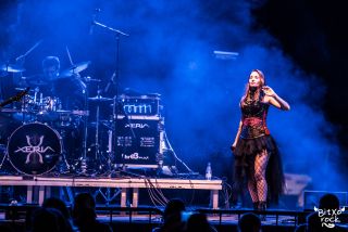Marina Sweet cantante de Xeria en Toro con Sober