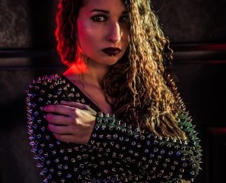 Marina Sweet cantante de Xeria metal melódico foto de BitxoRock